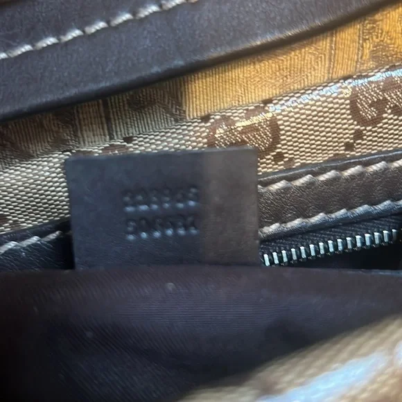 Gucci - authentic vintage tote bag…patented Gucci - Picture 8 of 8